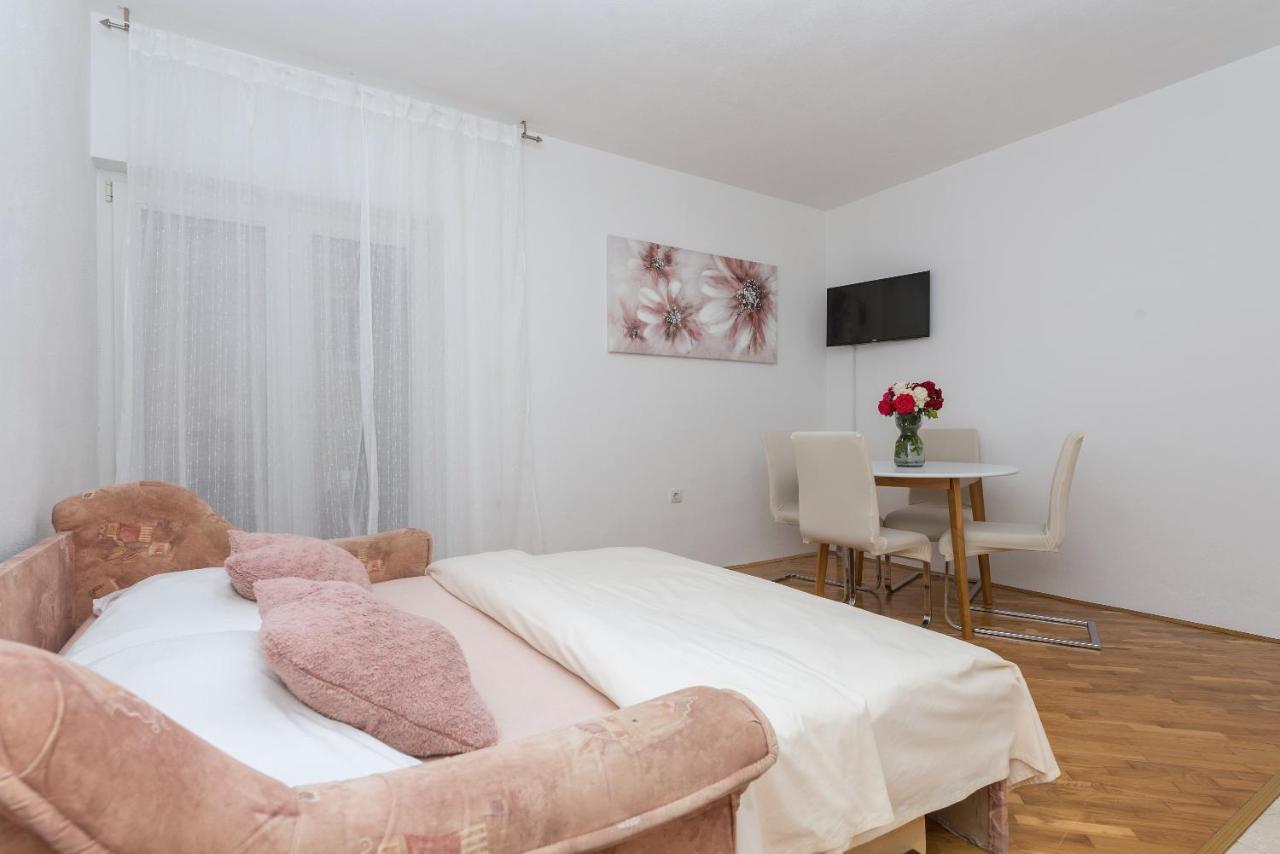 Skiljini Dvori - Apartman Makarska Dış mekan fotoğraf